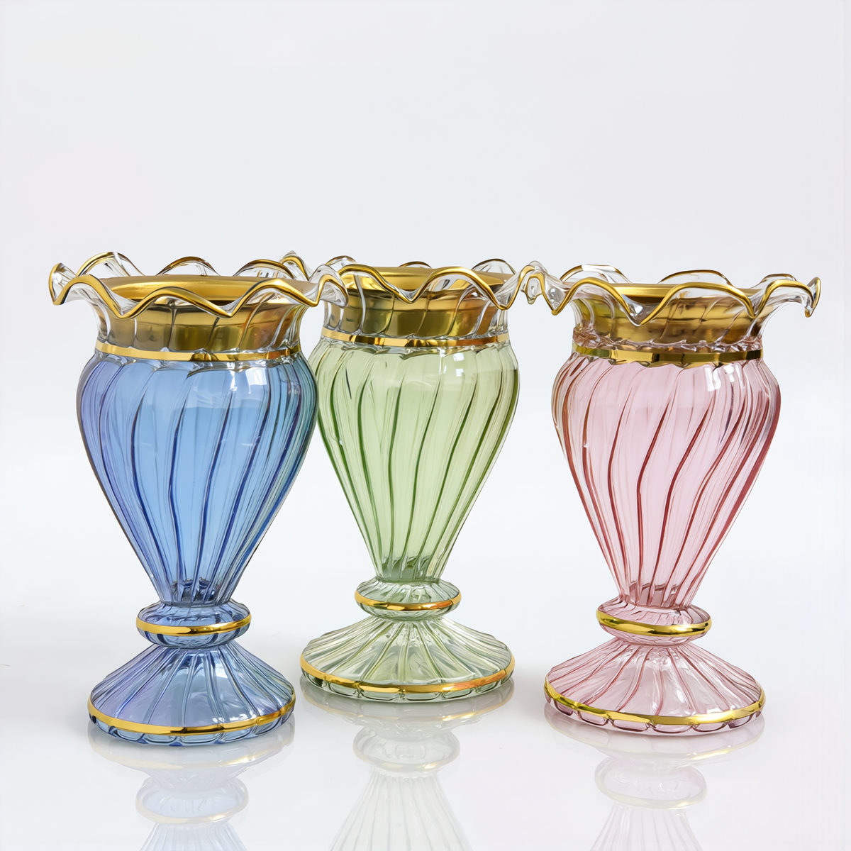 Mabkhara en verre égyptien — Lahab · coupe flamme à bord ondulé doré, 18 cm (modèle 143)